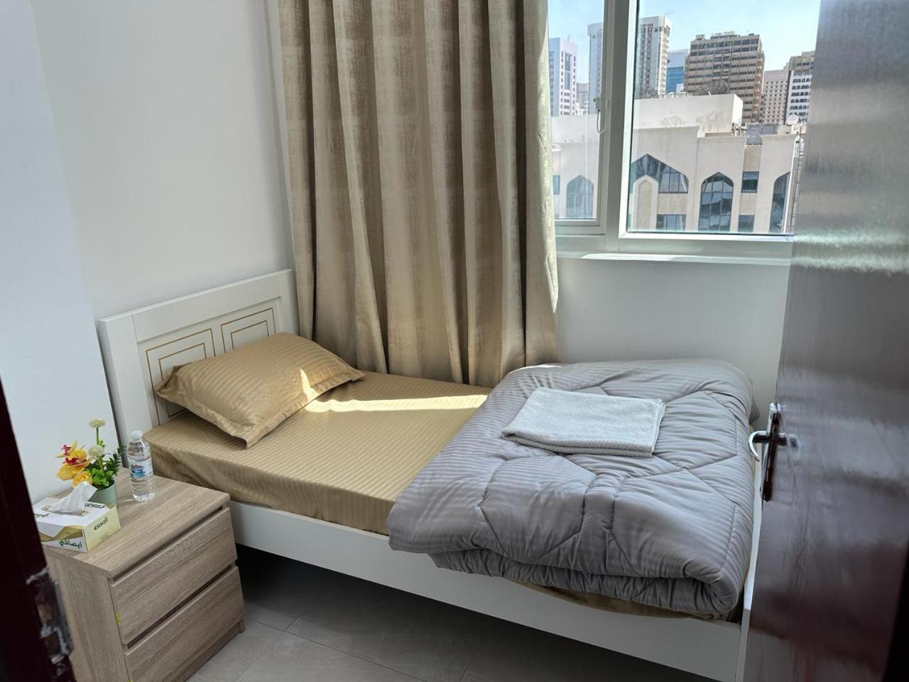 Corniche Street - Stunning Room Abu Dhabi Buitenkant foto